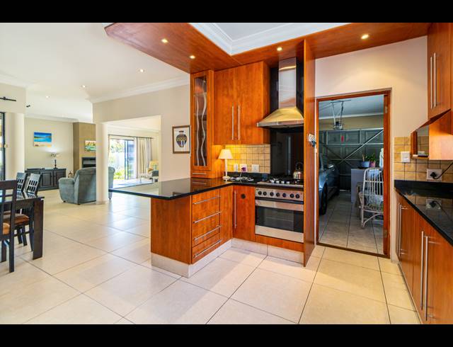 4 BEDROOM FREESTANDING SOLD IN PARKLANDS